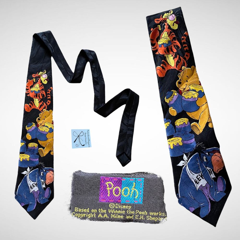 Pooh Disney Winnie the Pooh and Friends Tie